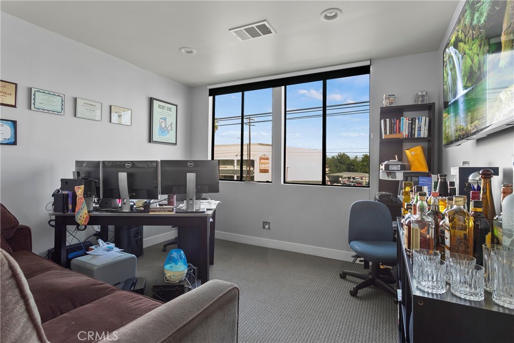 MLS #OC25219440 image #15