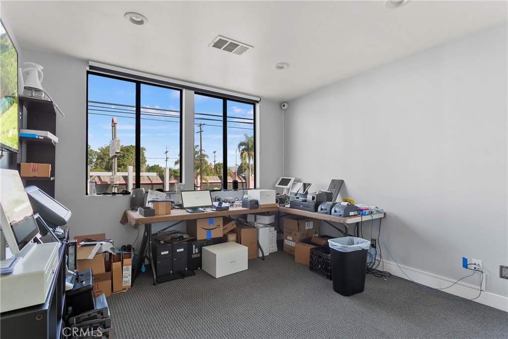 MLS #OC25219440 image #16