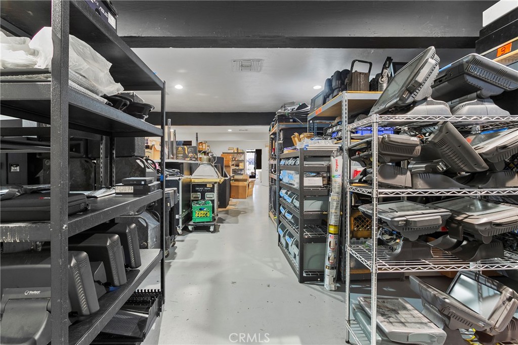 MLS #OC25219440 image #9