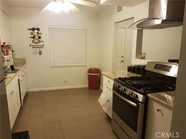 MLS #OC25219551 image #5