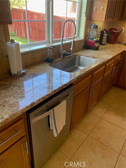 MLS #OC25219676 image #14