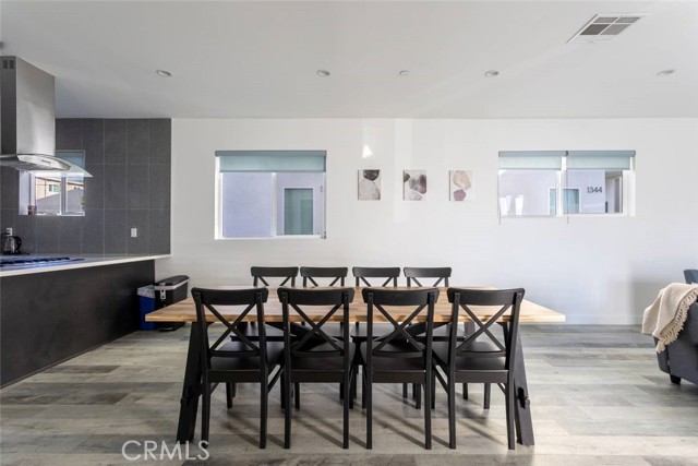 MLS #OC25219678 image #10