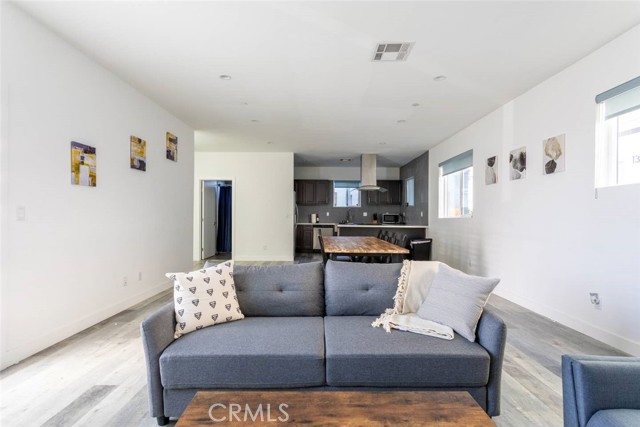 MLS #OC25219678 image #11