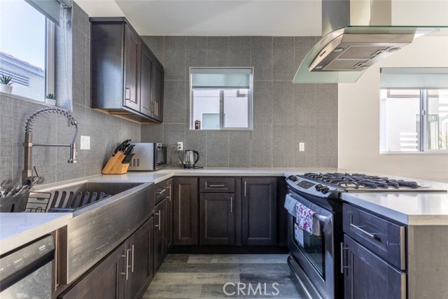 MLS #OC25219678 image #5