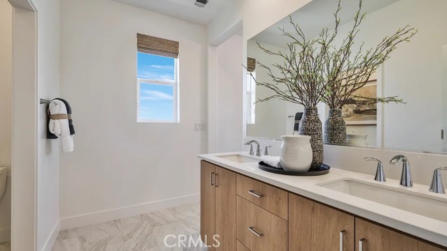 MLS #OC25219736 image #10