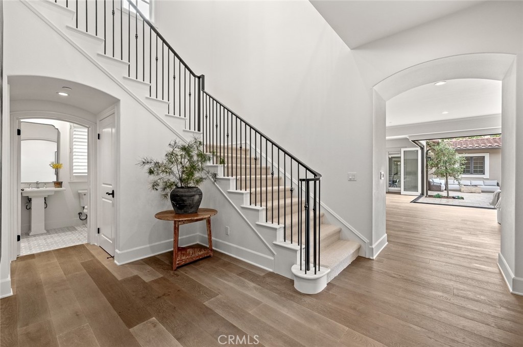 MLS #OC25219747 image #11