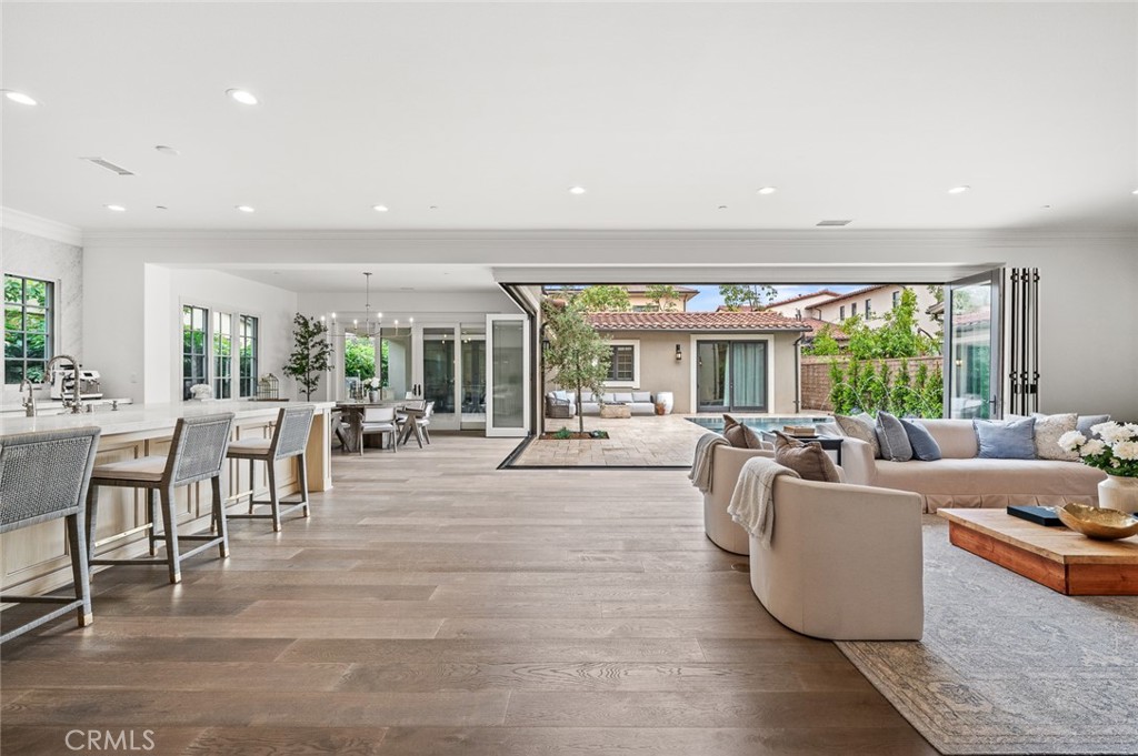 MLS #OC25219747 image #12