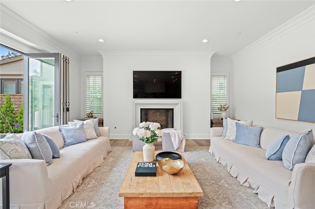 MLS #OC25219747 image #14