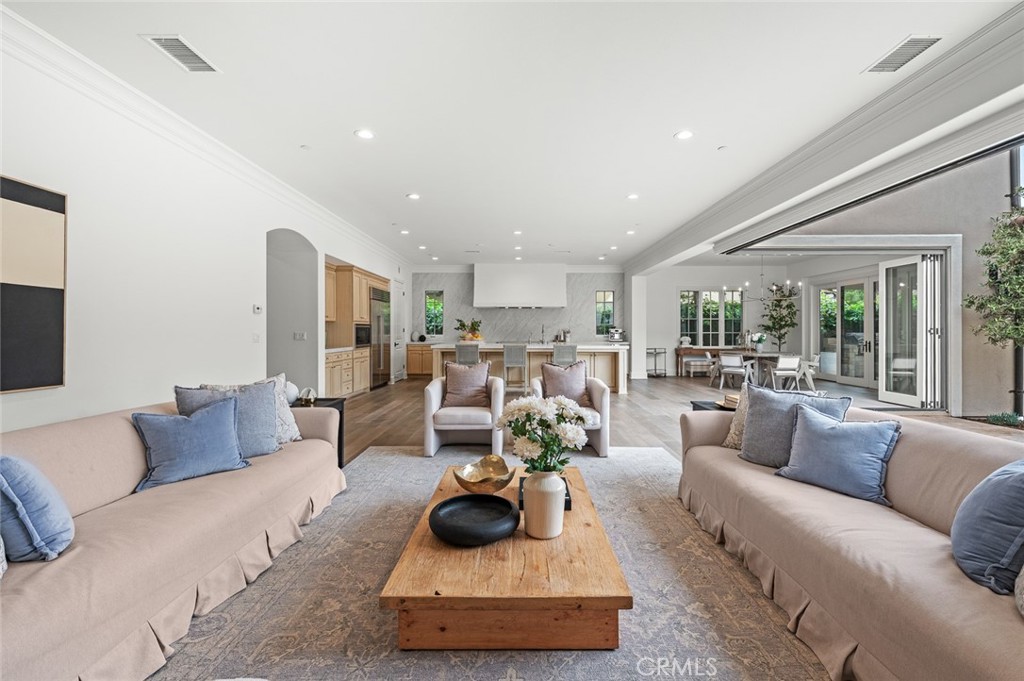 MLS #OC25219747 image #16