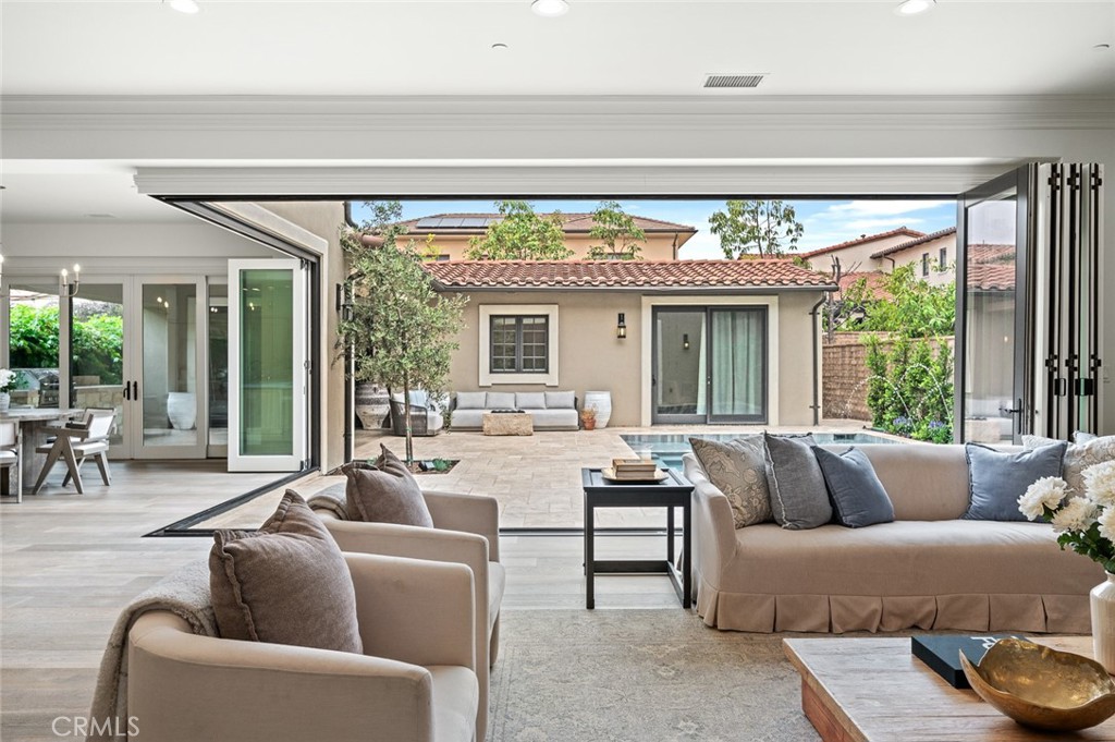 MLS #OC25219747 image #18