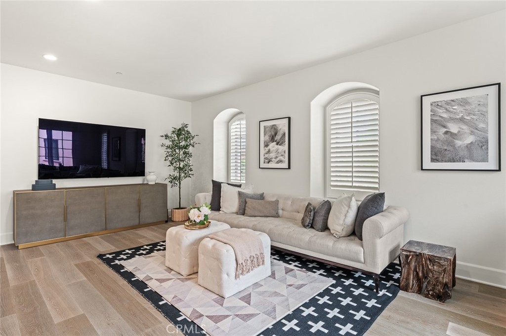 MLS #OC25219747 image #33