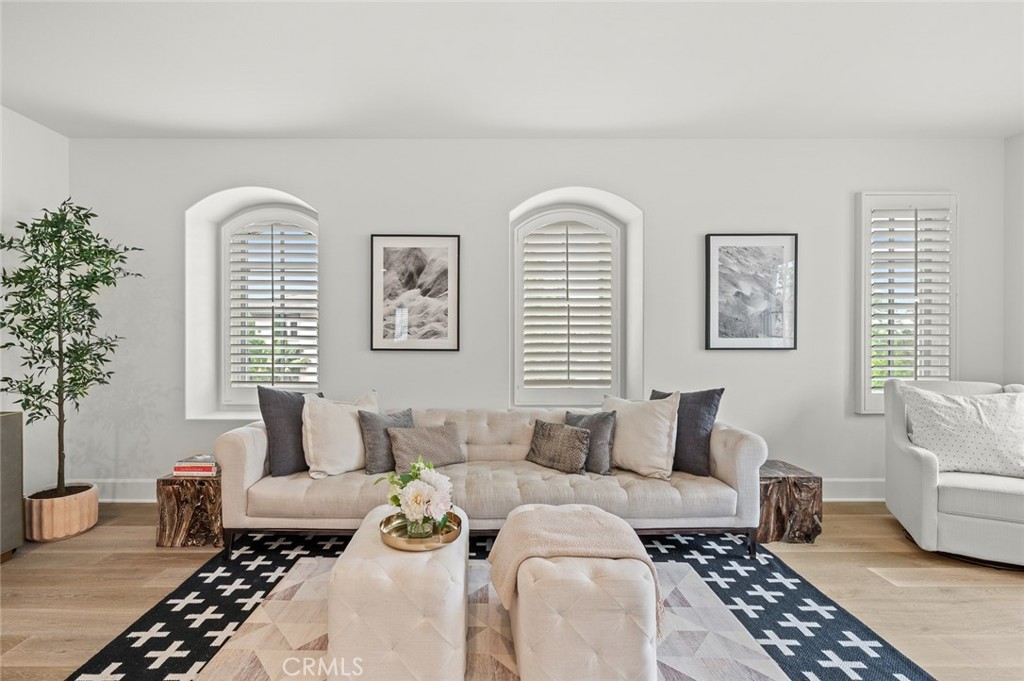 MLS #OC25219747 image #36