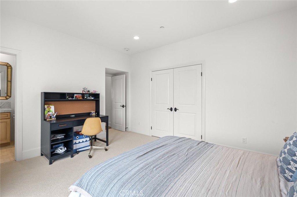 MLS #OC25219747 image #38