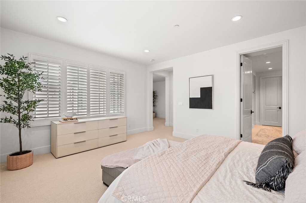 MLS #OC25219747 image #42