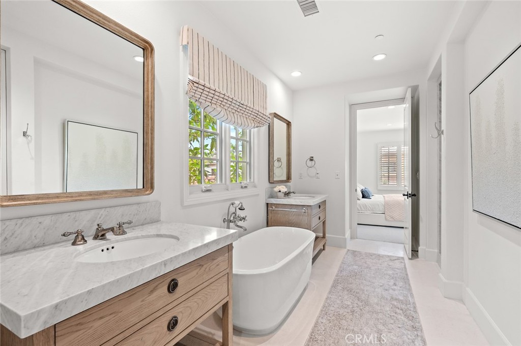 MLS #OC25219747 image #43