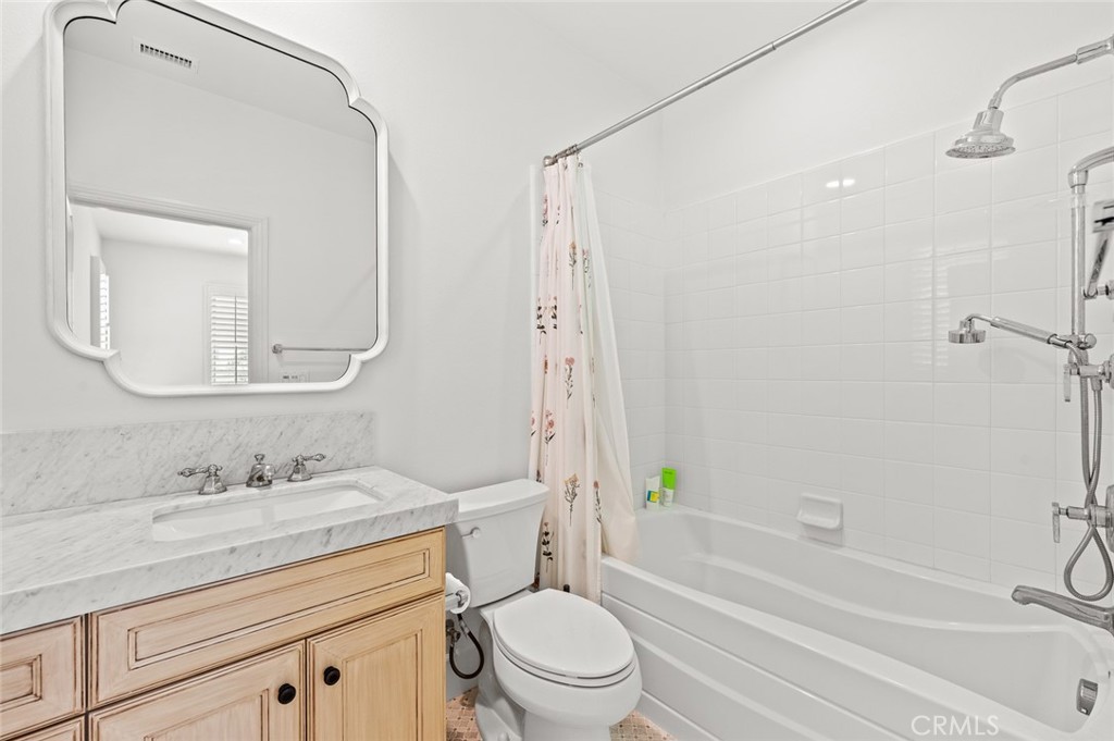 MLS #OC25219747 image #46