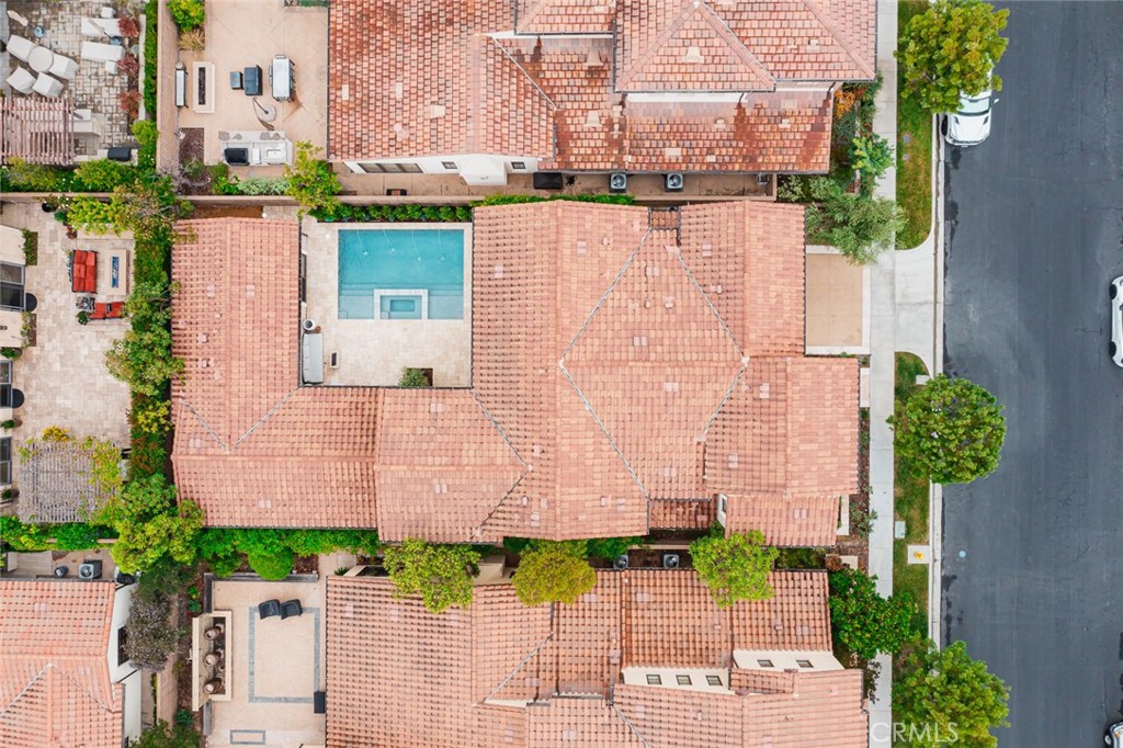 MLS #OC25219747 image #47