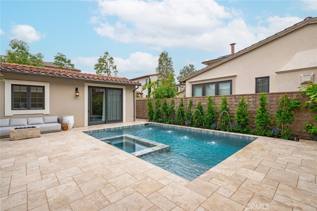 MLS #OC25219747 image #5