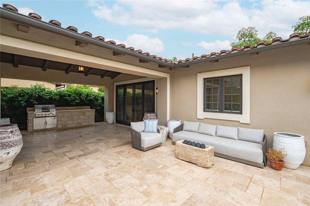 MLS #OC25219747 image #8