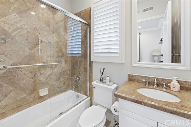 MLS #OC25219760 image #32