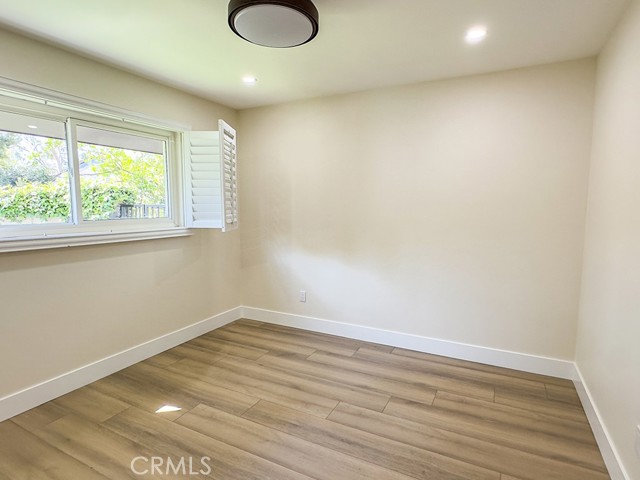 MLS #OC25219871 image #30