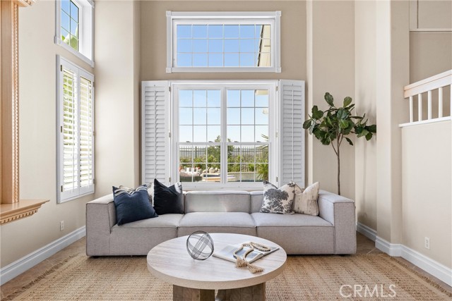 MLS #OC25220088 image #10