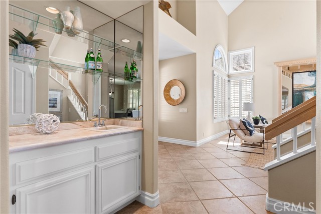 MLS #OC25220088 image #12