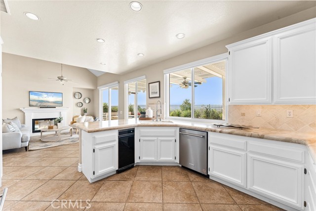 MLS #OC25220088 image #19