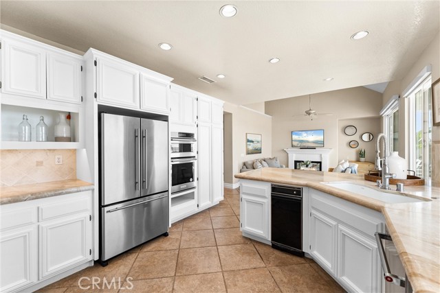 MLS #OC25220088 image #21