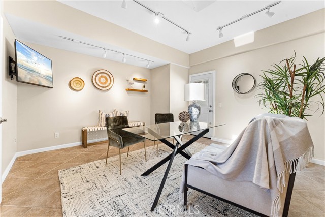 MLS #OC25220088 image #26