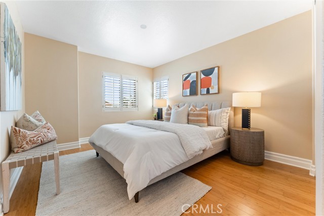 MLS #OC25220088 image #35