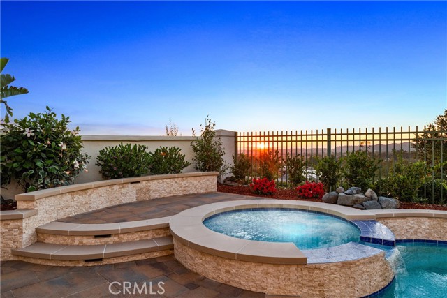 MLS #OC25220088 image #5