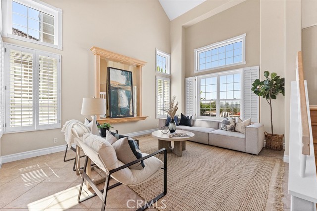 MLS #OC25220088 image #9