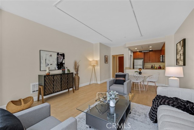 MLS #OC25220096 image #15