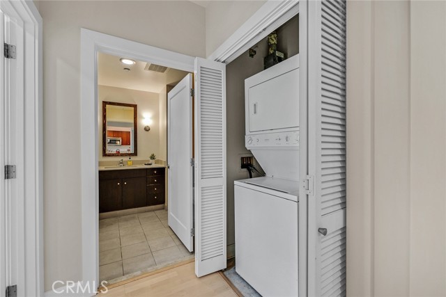 MLS #OC25220096 image #16