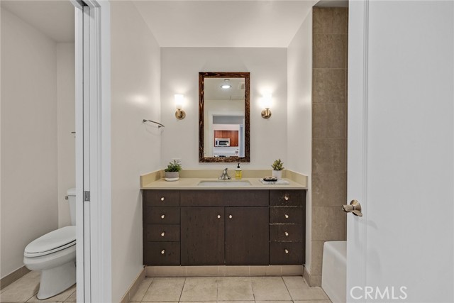 MLS #OC25220096 image #18