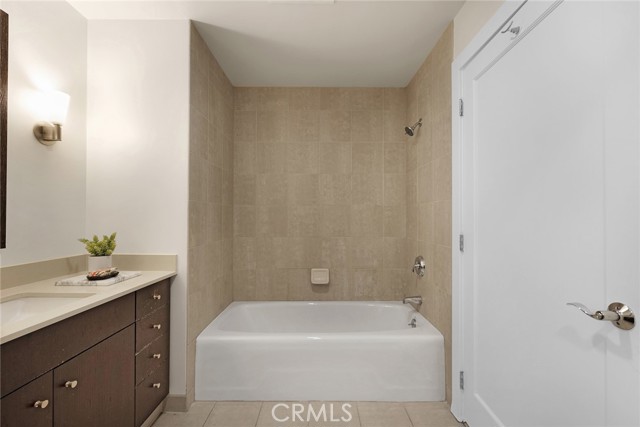 MLS #OC25220096 image #20