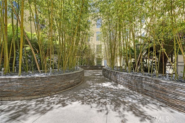 MLS #OC25220096 image #28