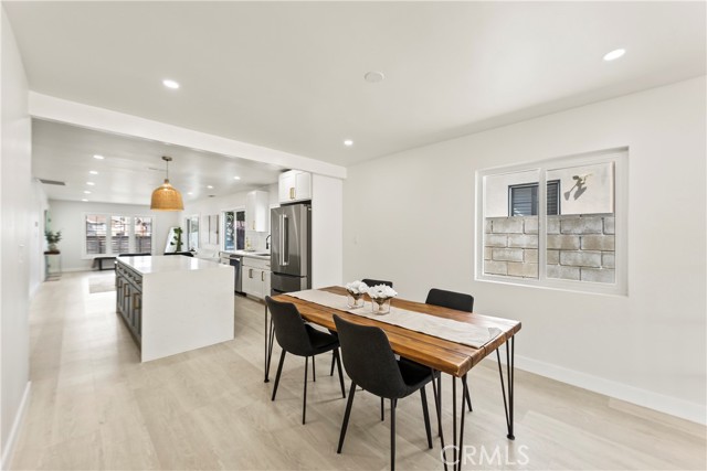 MLS #OC25220128 image #15