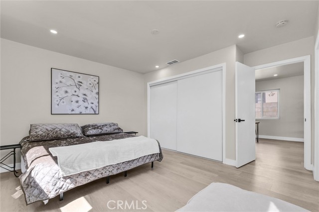 MLS #OC25220128 image #20