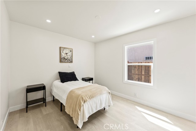 MLS #OC25220128 image #27