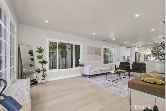 MLS #OC25220128 image #5