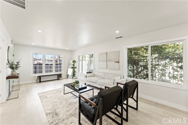 MLS #OC25220128 image #7