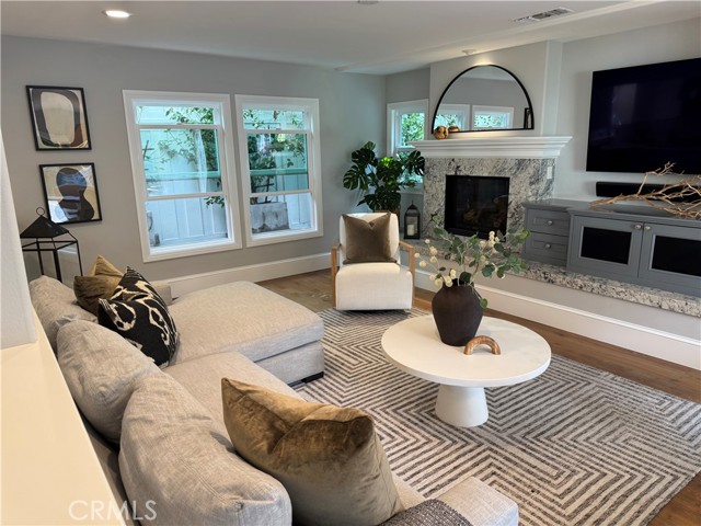 MLS #OC25220184 image #14