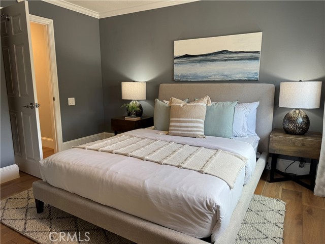 MLS #OC25220184 image #23