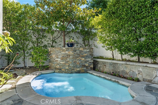 MLS #OC25220184 image #33