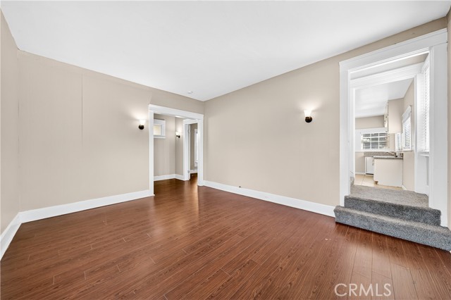 MLS #OC25220190 image #8