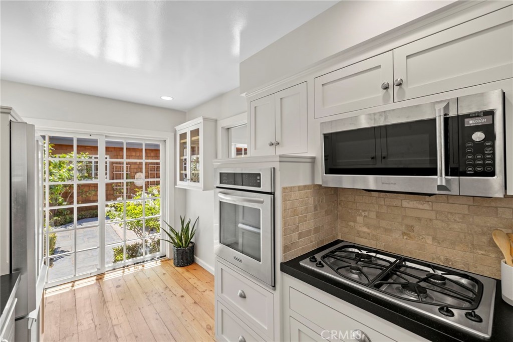 MLS #OC25220195 image #15