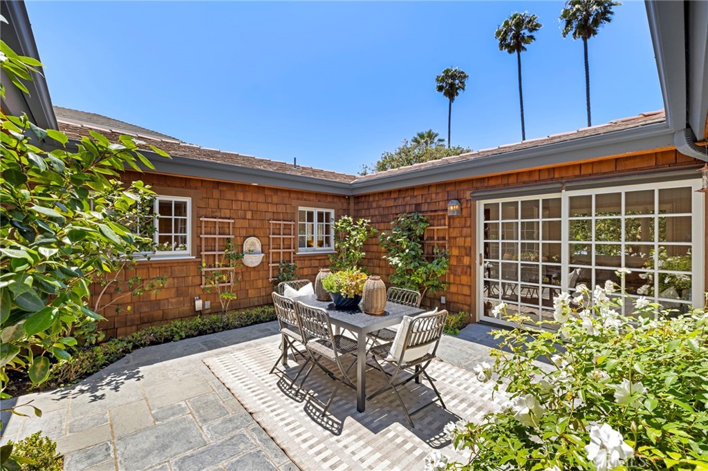 MLS #OC25220195 image #17