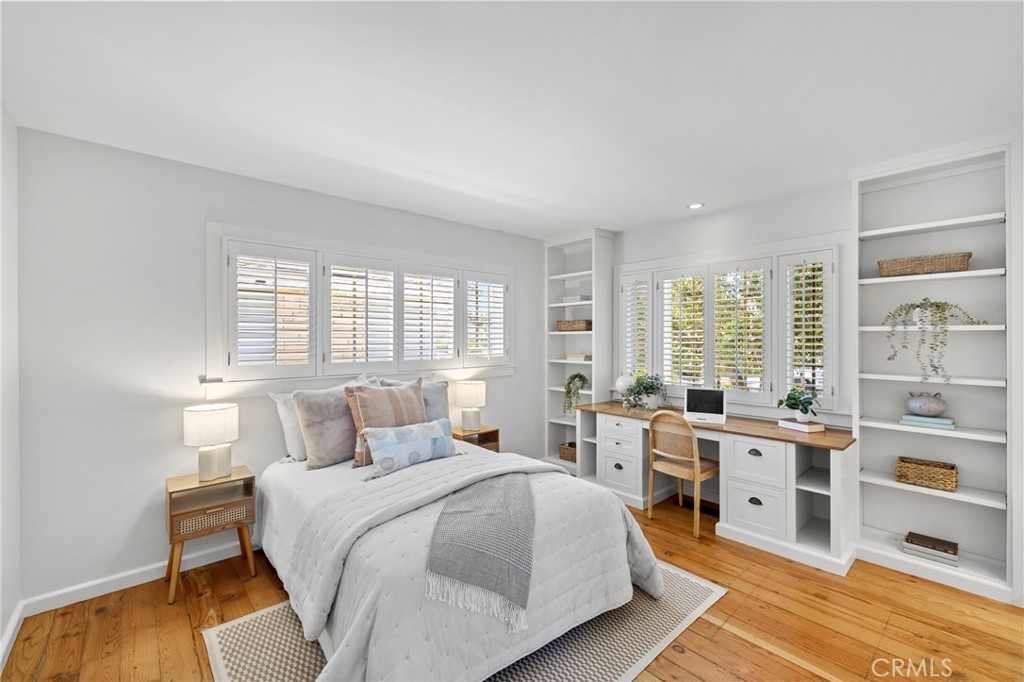 MLS #OC25220195 image #19